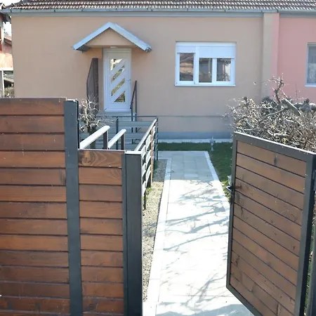 Smestaj Pandora Sobe Sa Kupatilom * Jagodina