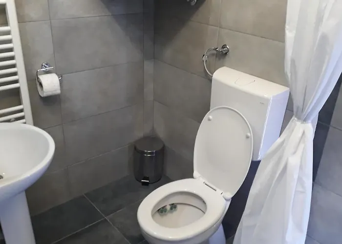 Smestaj Pandora Sobe Sa Kupatilom * Jagodina